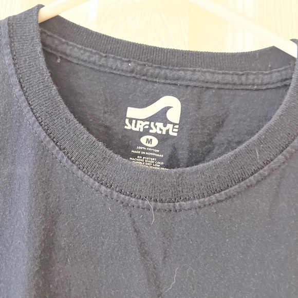 Pug Surf Style tee - Picture 2 of 2